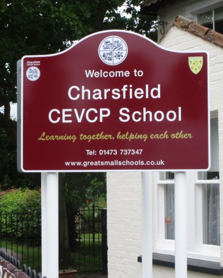 aluminium school signs post mounted at Charsfield Primary School
